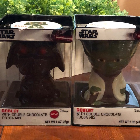 Star Wars Ceramic Goblet with Chocolate Fudge Cocoa Mix - Yoda& Darth Varder - Picture 2 of 9